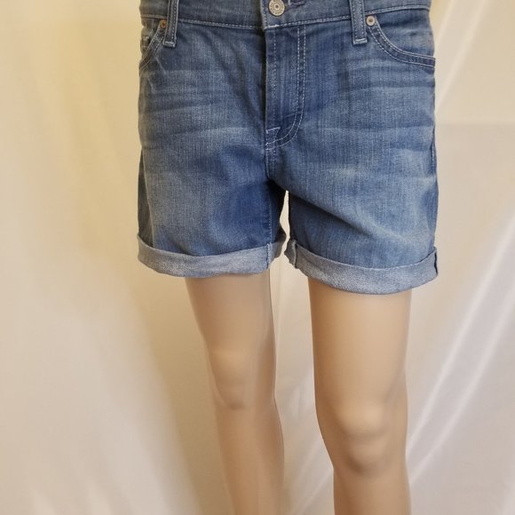 SHORTS - Picture 4 of 4